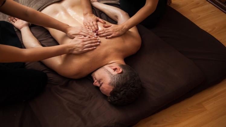 Tantric massage London delivering discreet and professional adult massage sessions