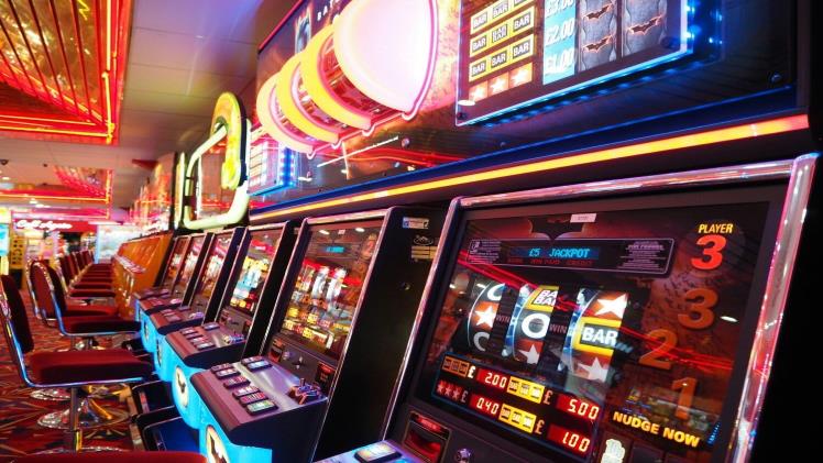 Smart Techniques to Boost Your Success on Online Slot Machines